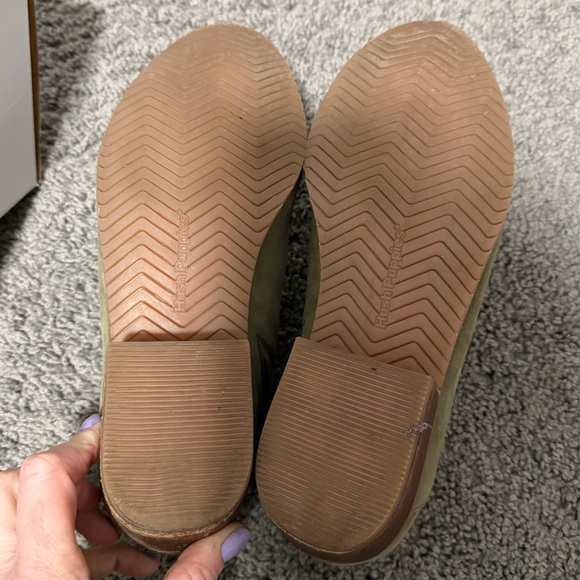 Hush Puppies Olive Boots | Booties Shooties | Size 9 | Olive Suede | Box Inc. - Picture 8 of 8
